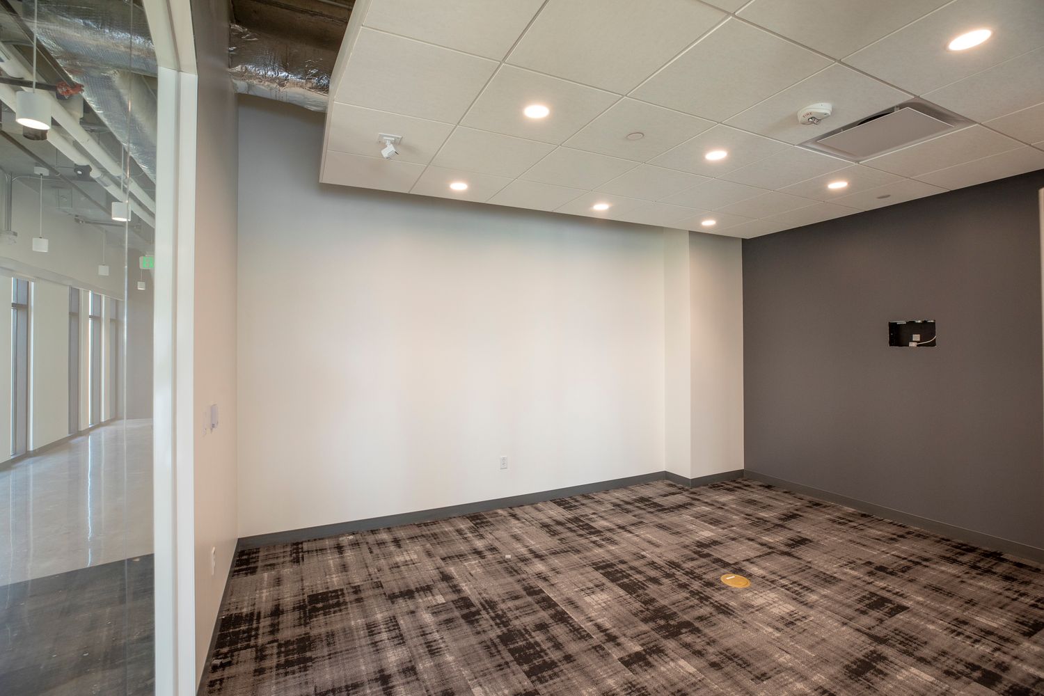 3rd Floor Sublease